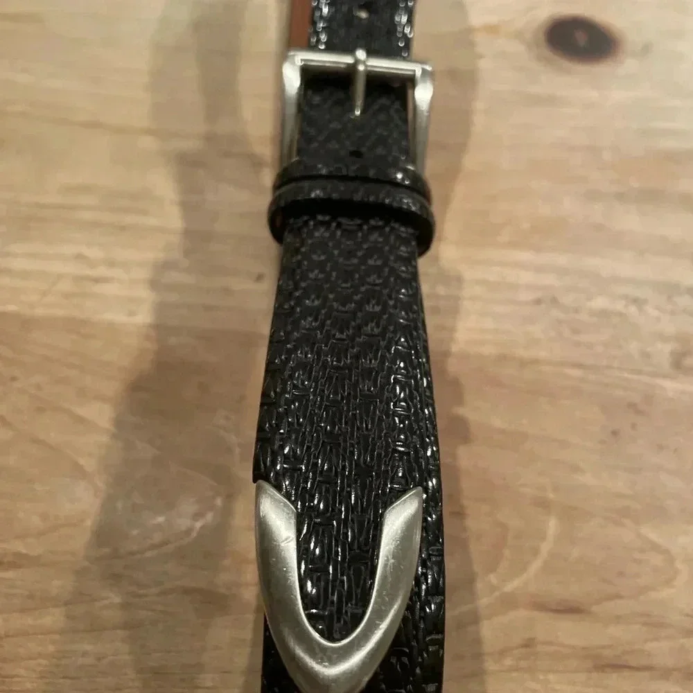 NWOT Trafalgar Unisex leather/black/silver belt Made in USA Men’s 32